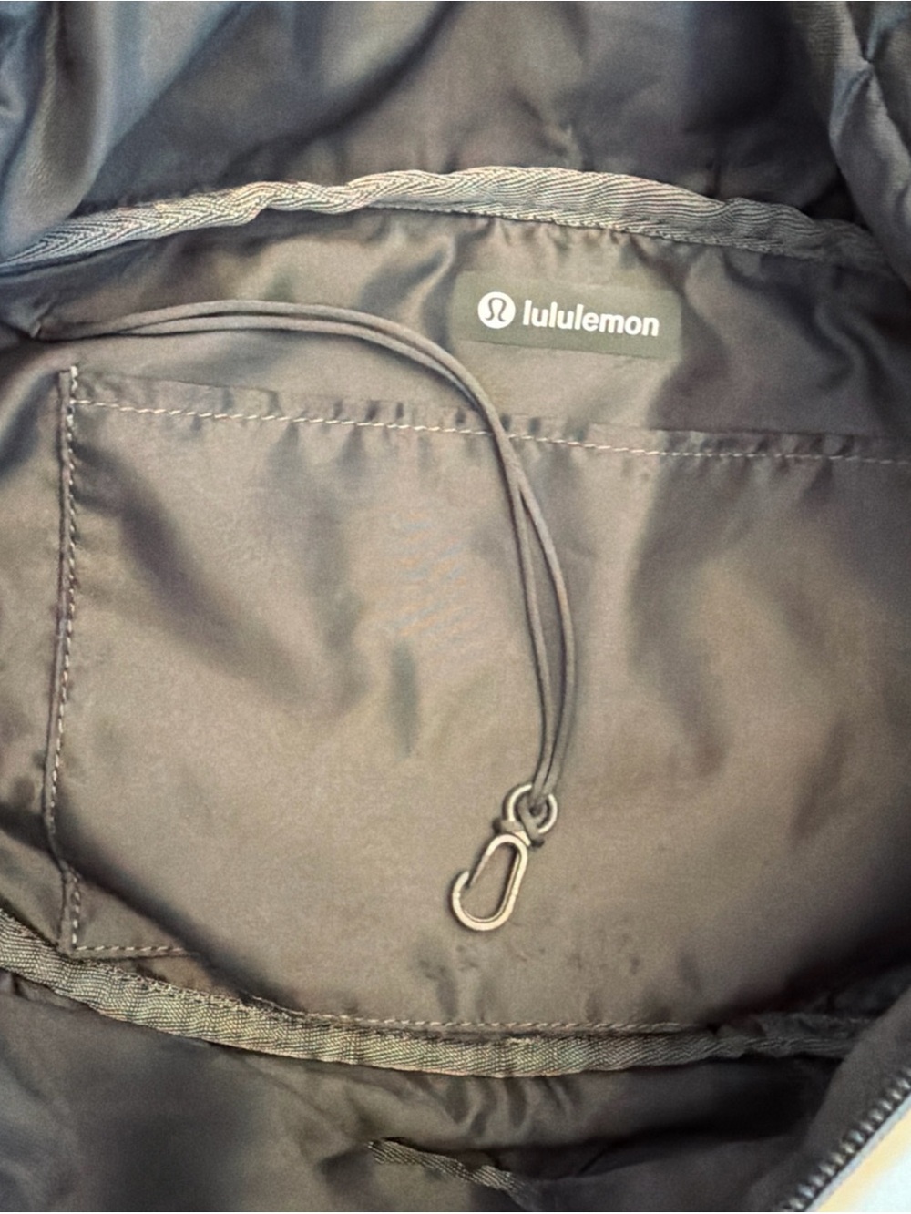 Lululemon 3 Tone Sling Bag Belt Bag Nylon Hiking Traveling Purse Everyday - Picture 9 of 15